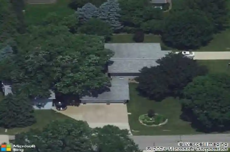 165 timber ln, robins,  IA 52328