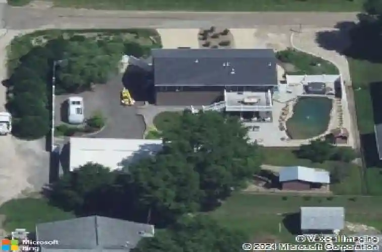 49 clinton st, palo,  IA 52324