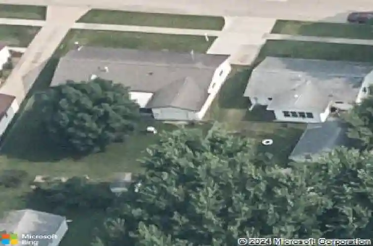 1065 w 10th ave, marion,  IA 52302