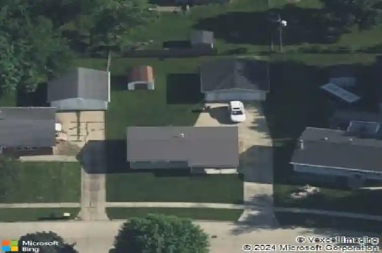 1026 rainbow blvd, hiawatha,  IA 52233