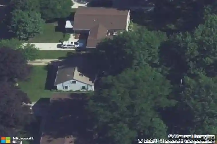 1135 maplecrest dr, marion,  IA 52302