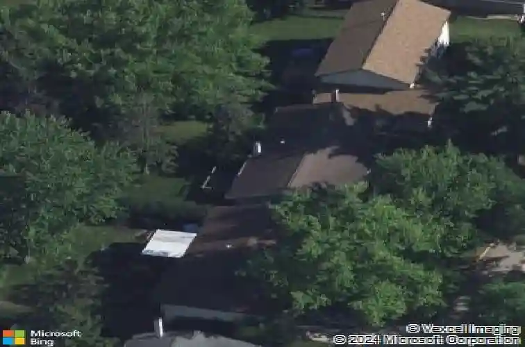 6917 larkwood dr ne, cedar rapids,  IA 52402