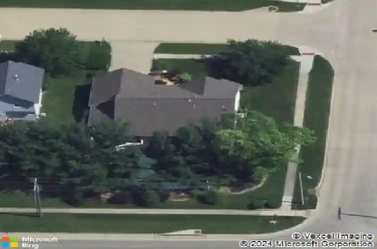 1205 waldenwood ln ne, cedar rapids,  IA 52402