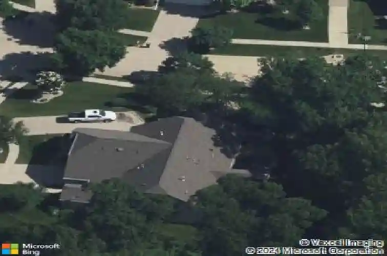 3801 willowbend ct ne, cedar rapids,  IA 52411