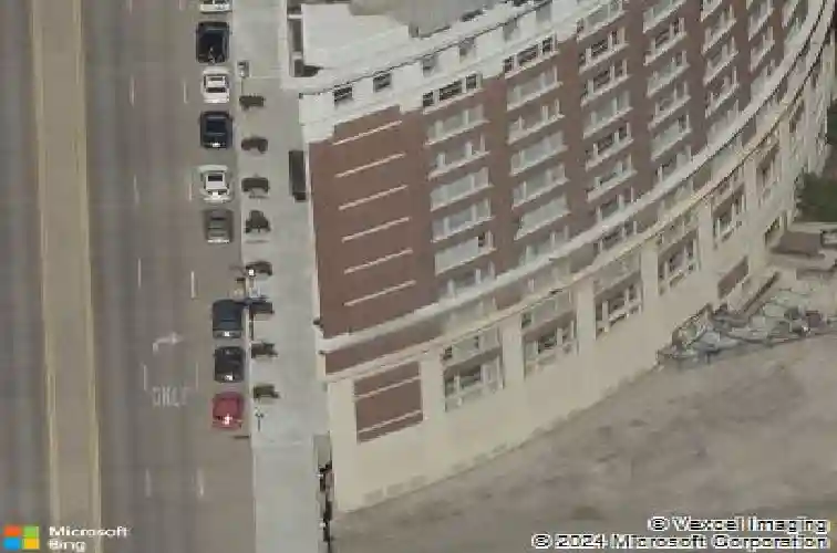 2107 grand blvd #806, kansas city,  MO 64108