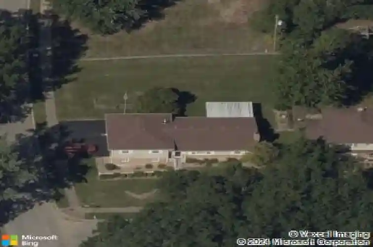 1504 ne 51st st, kansas city,  MO 64118