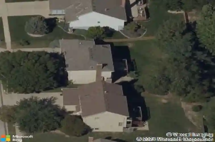 8233 n flora ave, kansas city,  MO 64118