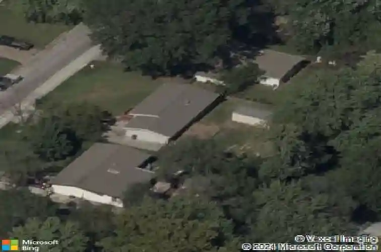 5713 n woodland ave, kansas city,  MO 64118