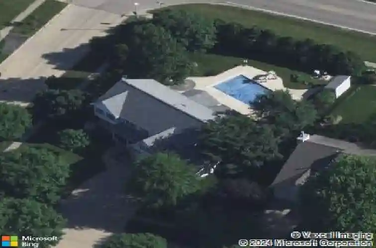 7814 westbury dr ne, cedar rapids,  IA 52402