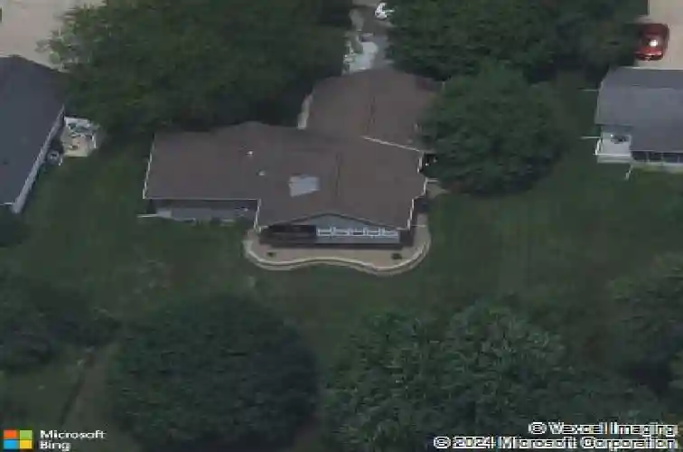 2701 lancelot ln nw, cedar rapids,  IA 52405