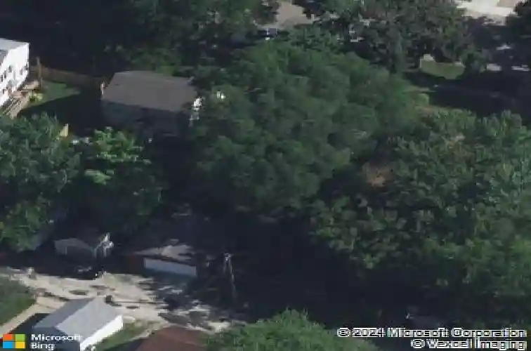 327 23rd st ne, cedar rapids,  IA 52402