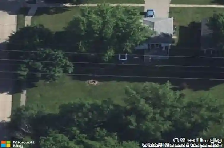 221 brentwood dr ne, cedar rapids,  IA 52402