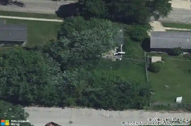 2041 birchwood dr ne, cedar rapids,  IA 52402