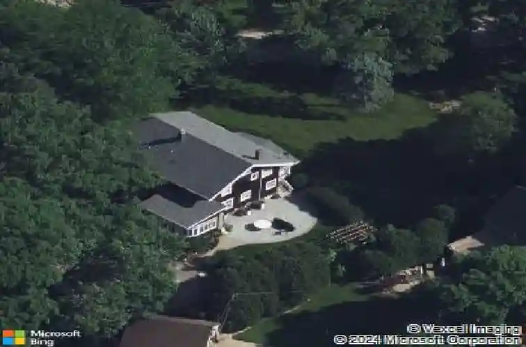 1929 ridgeway dr se, cedar rapids,  IA 52403