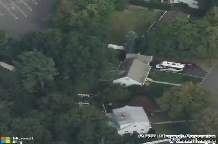 229 bogert pl, paramus,  NJ 07652