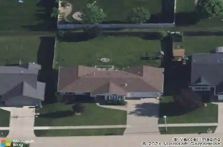 2622 navajo ave sw, cedar rapids,  IA 52404