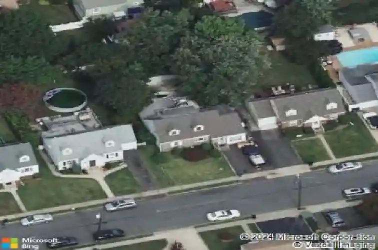 69 lincoln ave, elmwood park,  NJ 07407