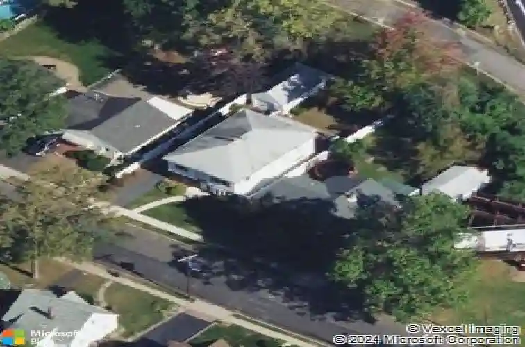 62 grove ave, rochelle park,  NJ 07662