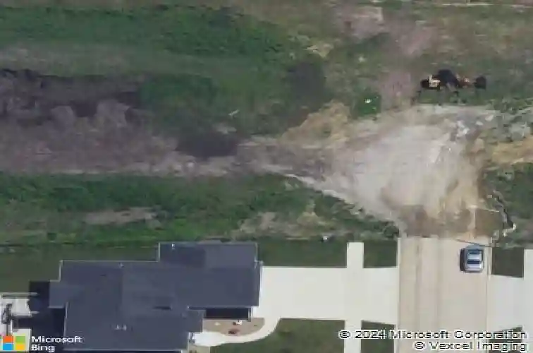 1435 cardinal dr, fairfax,  IA 52228