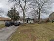 5605 crescent ave, raytown,  MO 64133