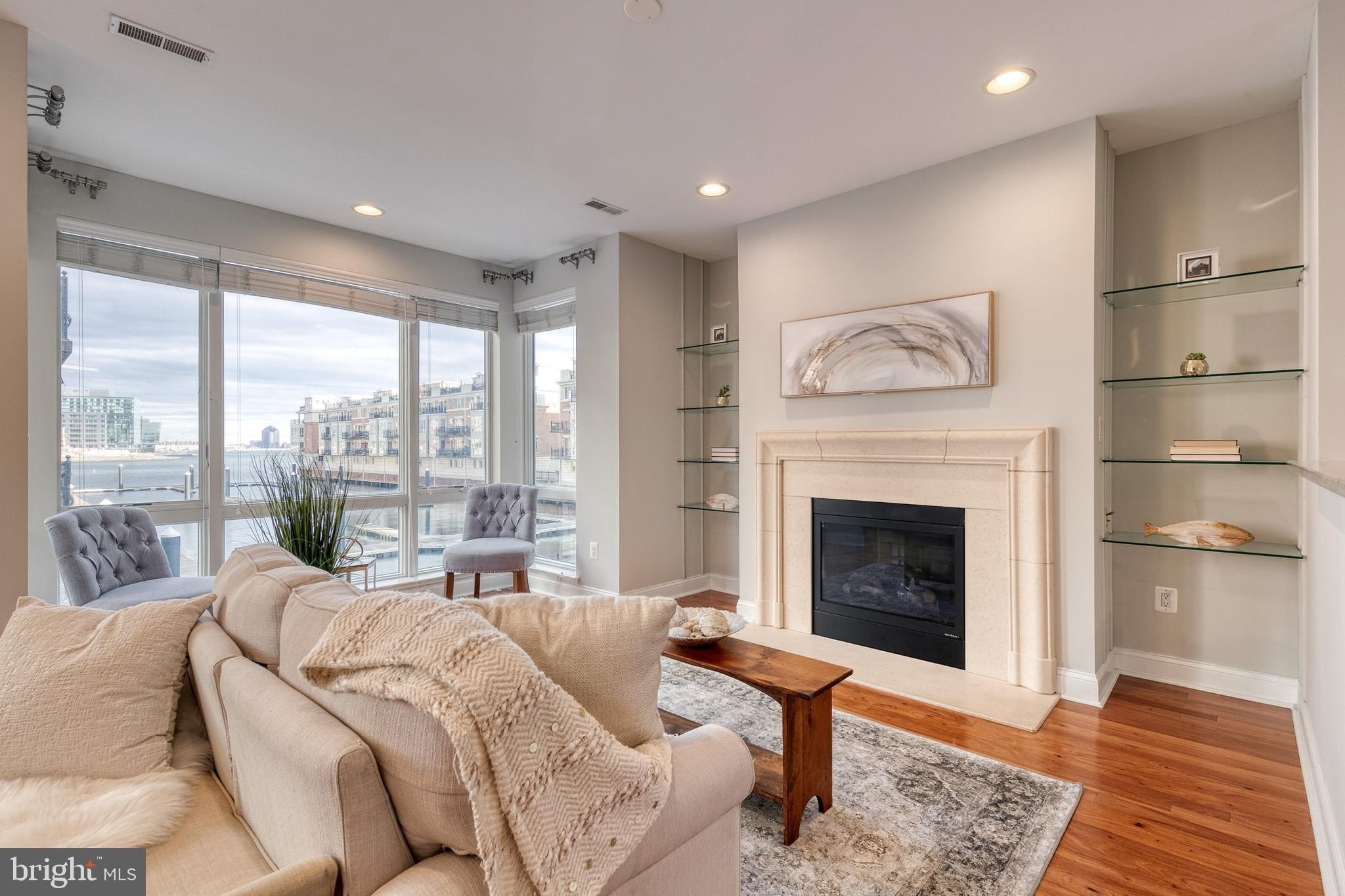 901 valencia court
                                ,Unit 175, baltimore,  MD 21230