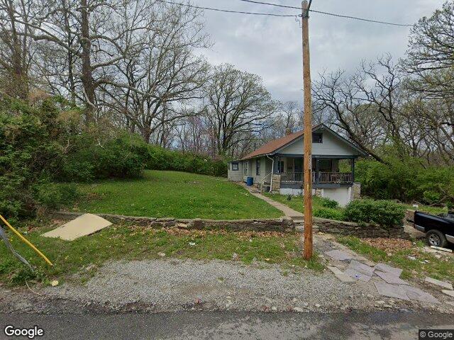 5822 agnes ave, kansas city,  MO 64130