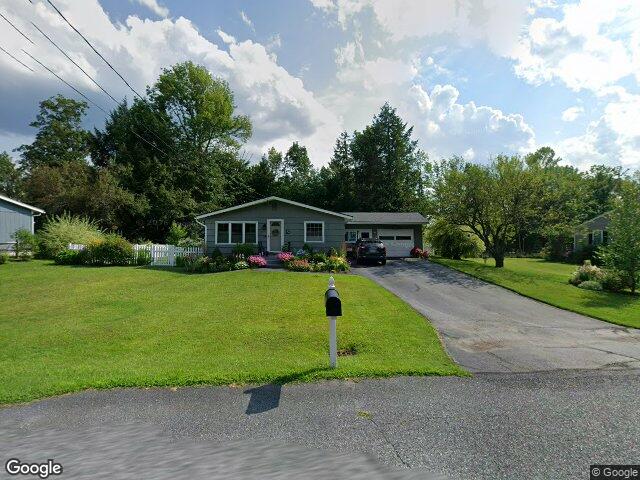 5 spruce ln, barre,  VT 05641