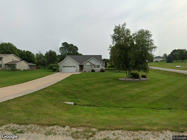 4131 cedar heights trl, center point,  IA 52213