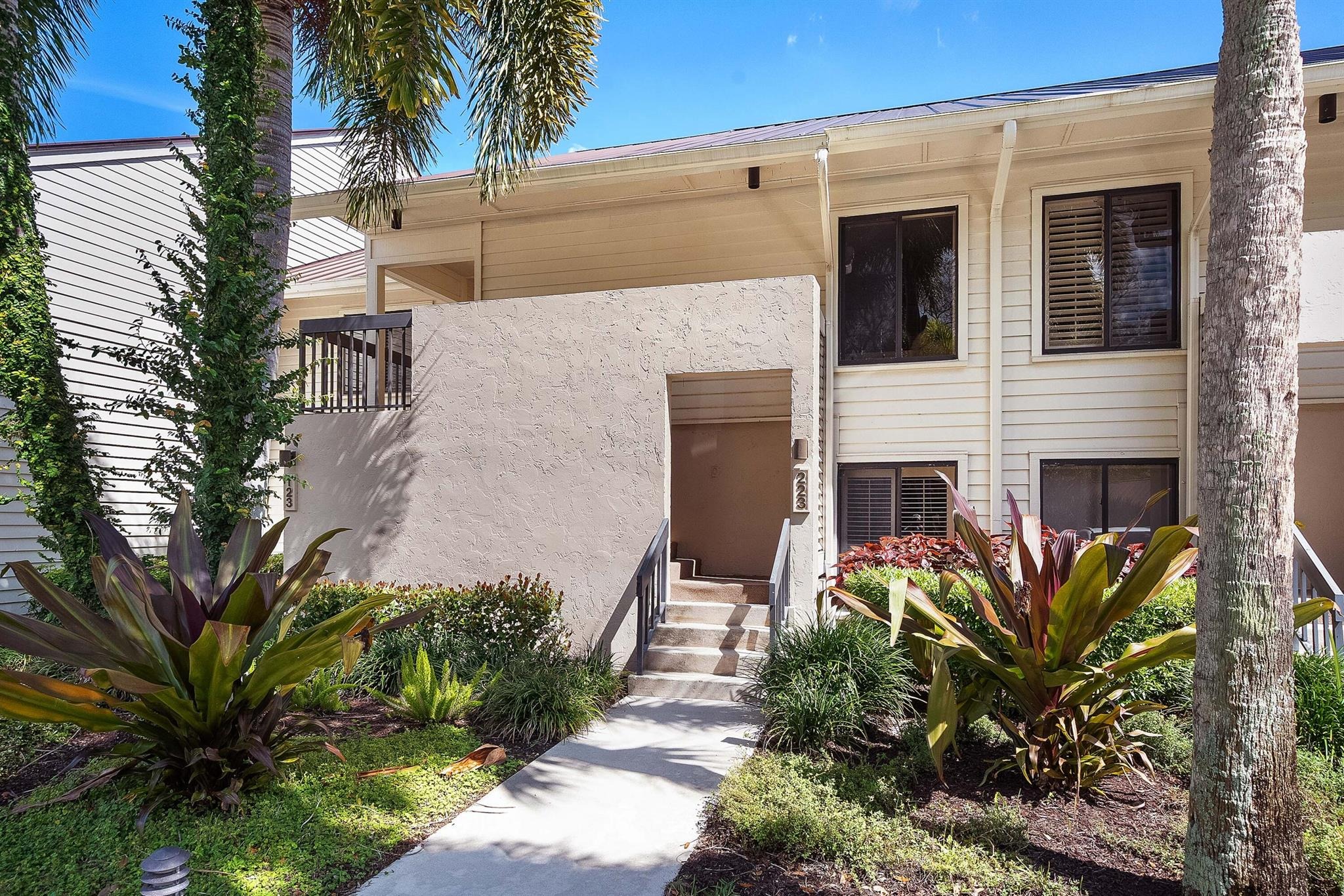 6403 se brandywine ct
                                ,Unit 223, stuart,  FL 34997