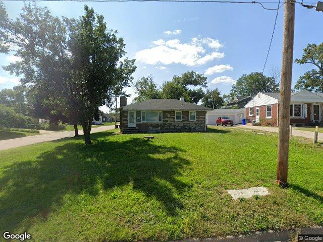 659 34th st se, cedar rapids,  IA 52403