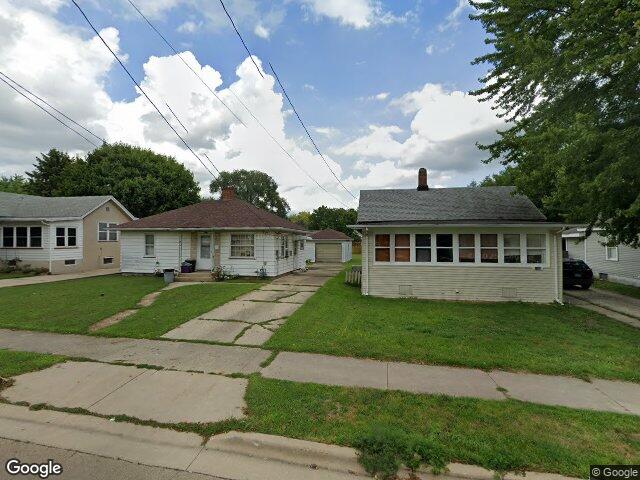 1352 crosat st, la salle,  IL 61301