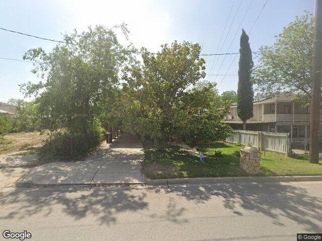 751 n comal st, eagle pass,  TX 78852