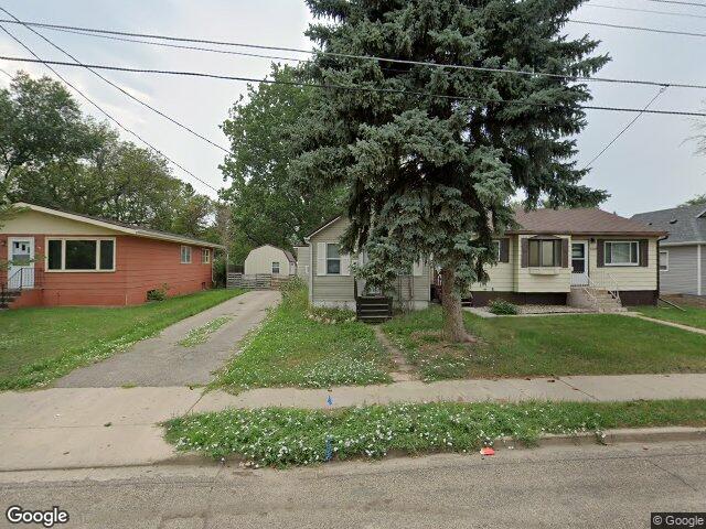 525 12th st ne, minot,  ND 58703