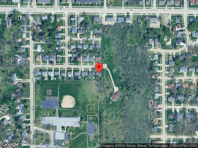 2801 schultz dr nw, cedar rapids,  IA 52405