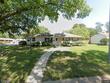 10915 elmwood dr, kansas city,  MO 64137