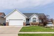 523 e terrace dr, center point,  IA 52213