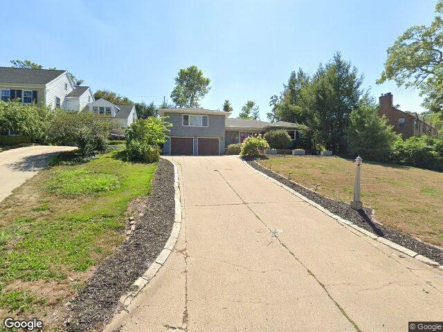 2260 country club pkwy se, cedar rapids,  IA 52403