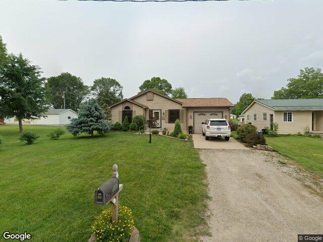 107 water st, center point,  IA 52213