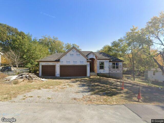 3711 n wayne ave, kansas city,  MO 64116