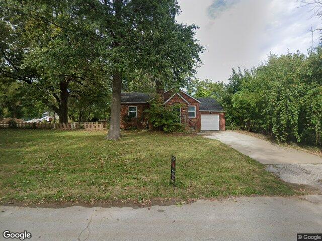 906 s pope ave, independence,  MO 64050