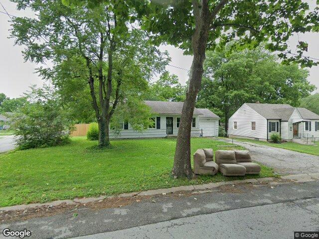 4946 n elmwood ave, kansas city,  MO 64119
