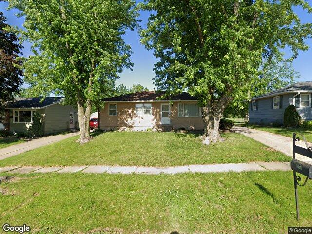 818 29th st nw, cedar rapids,  IA 52405