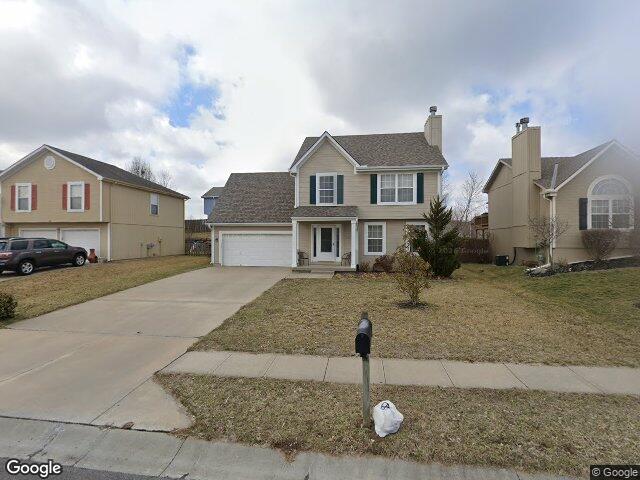 7436 n lewis ave, kansas city,  MO 64158