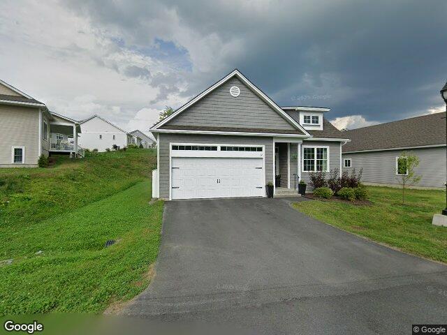 32 edgewood brook rd, barre,  VT 05641