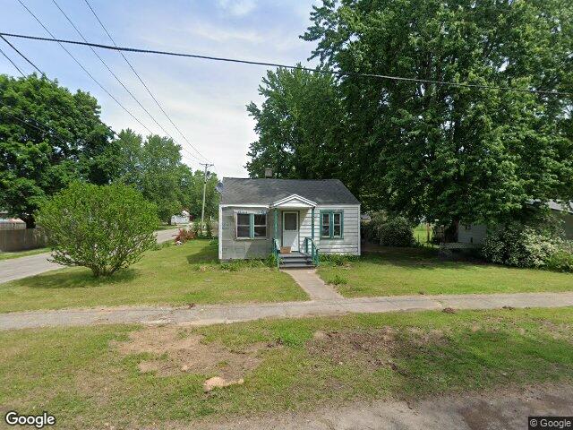 215 elmwood st, hartford,  MI 49057