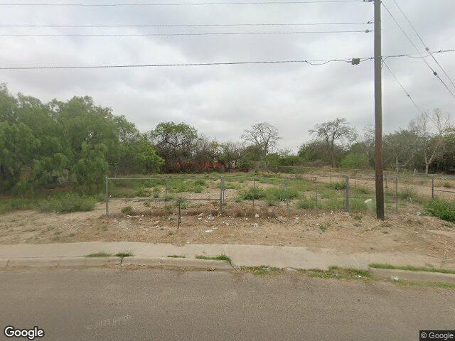 140 balcones blvd, eagle pass,  TX 78852
