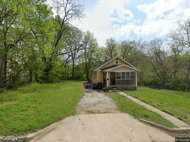 5737 norton ave, kansas city,  MO 64130