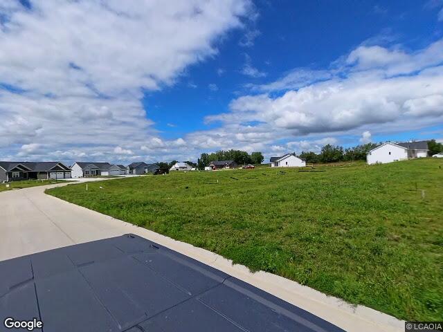 3309 country ct, robins,  IA 52411